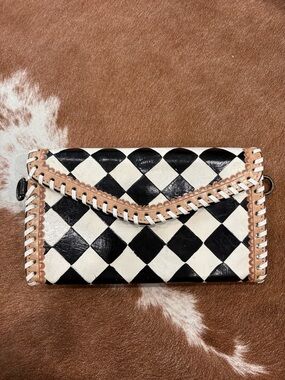 Women's Black and White Diamond-Pattern Clutch with Tan Trim